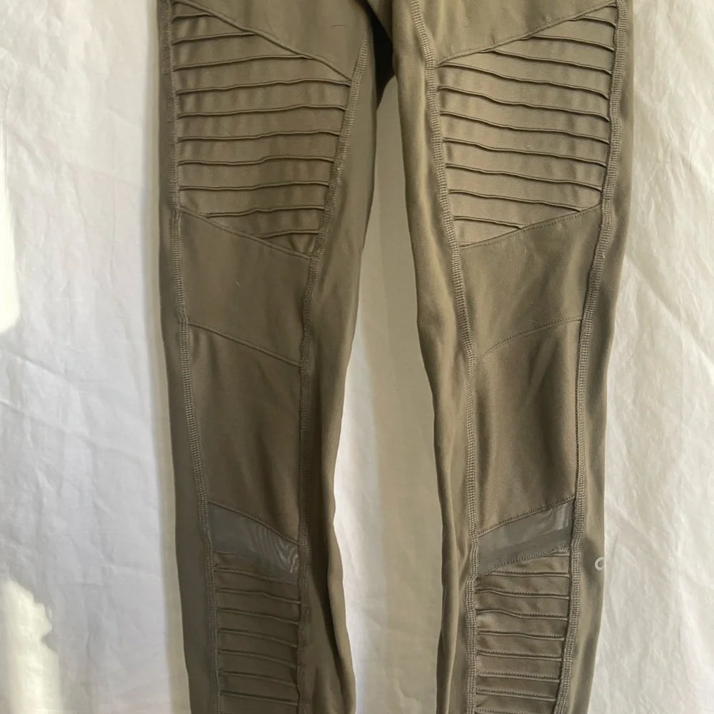 Alo Yoga High-Waisted Moto Legging Olive Ribbed Mesh Performance Tights Size XXS